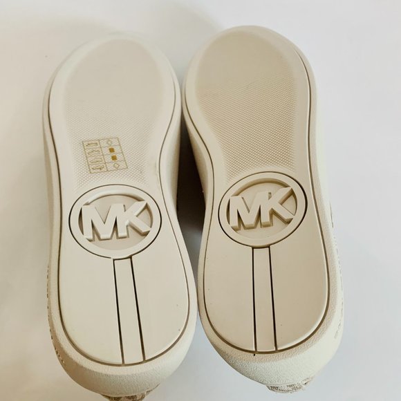 MICHAEL KORS POPPY LACE UP MK SIGNATURE PARIS GIRL PRINT SNEAKERS SHOES - Picture 5 of 13